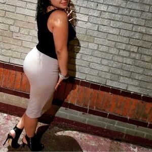 🔥Nude Pencil skirt♥️